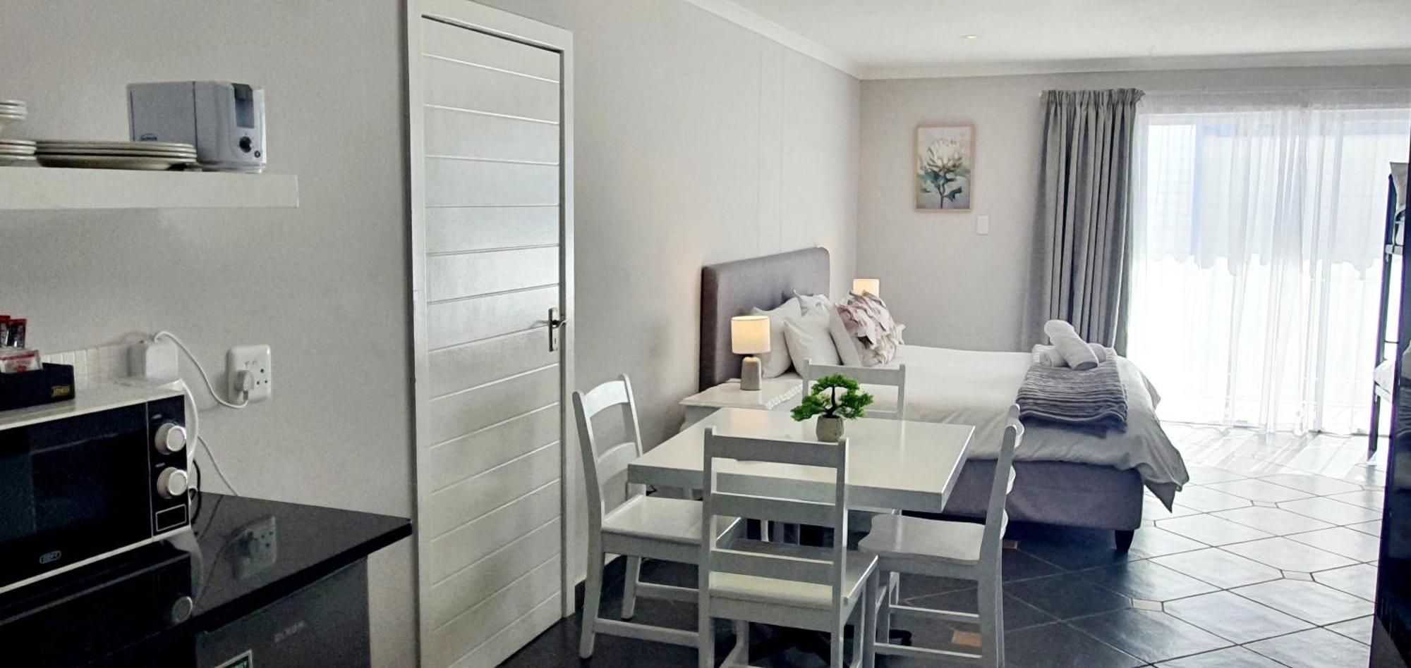Point Village Hotel&Self Catering Mossel Bay Exteriör bild