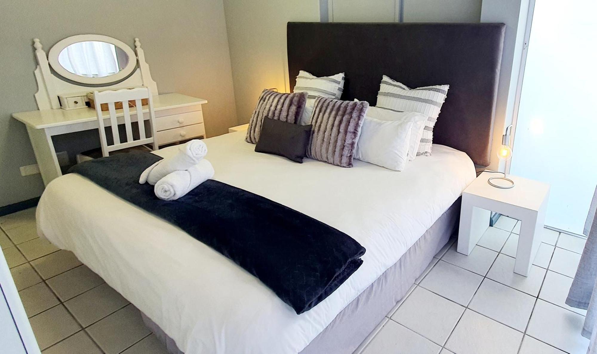 Point Village Hotel&Self Catering Mossel Bay Exteriör bild