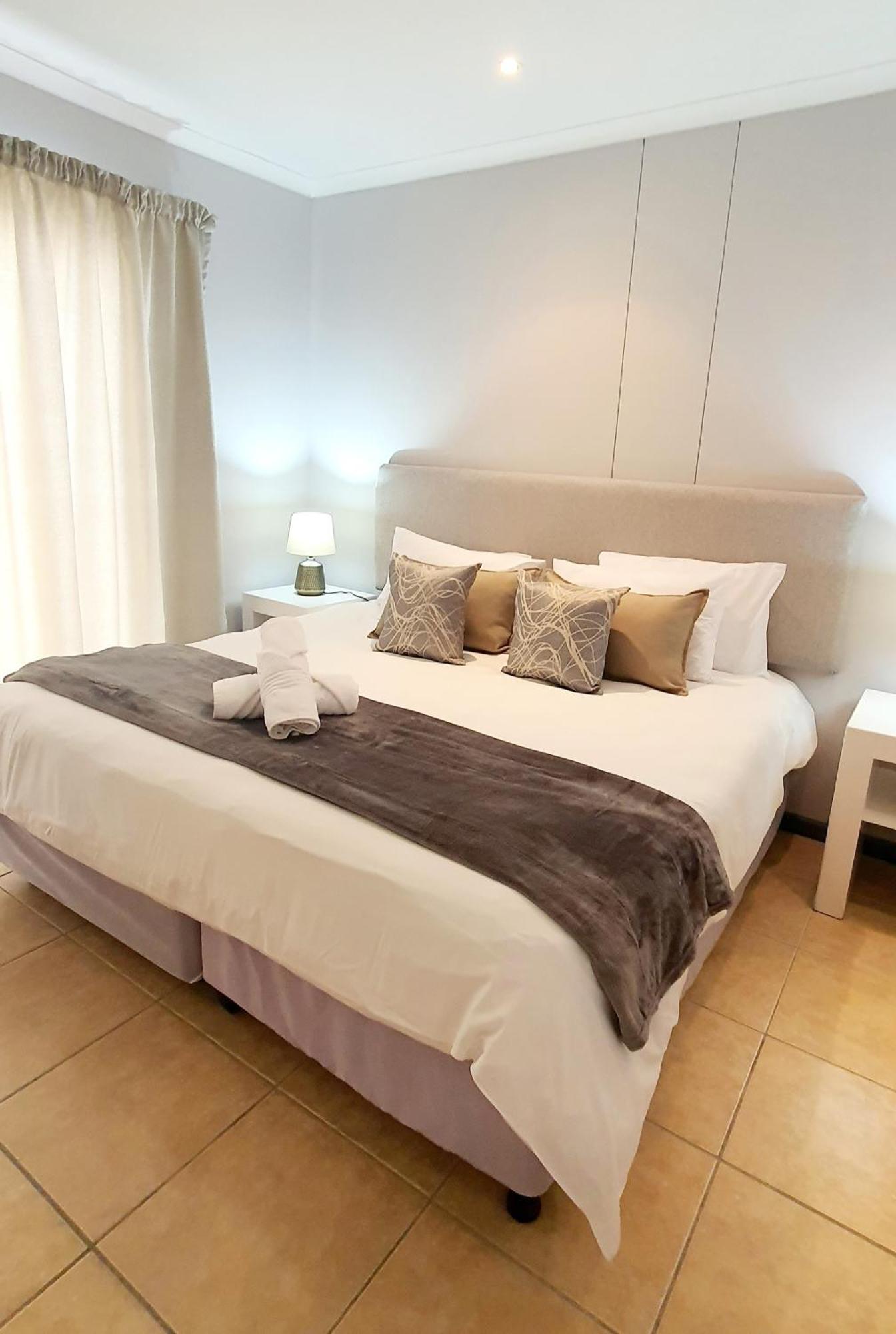 Point Village Hotel&Self Catering Mossel Bay Exteriör bild